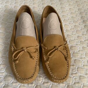 Earth Origins Suede moccasins 8.5W